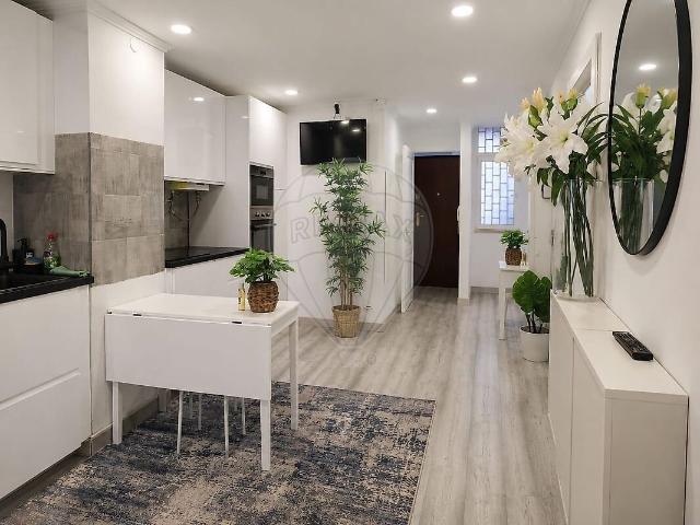 Apartamento T2 à venda em Santo António dos Cavaleiros e Frielas, Loures RE/MAX Portugal