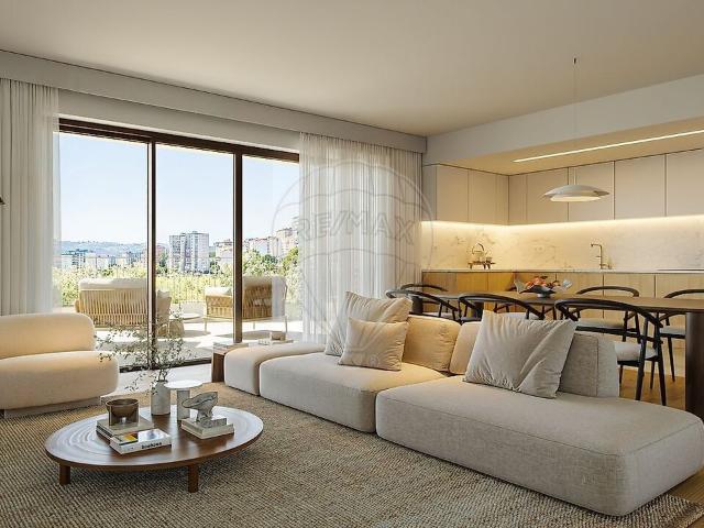 Apartamento T2 à venda em Santo António dos Cavaleiros e Frielas, Loures RE/MAX Portugal