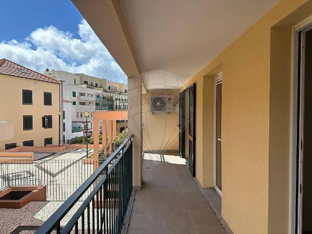 Apartamento T2 à venda em Sé, Funchal RE/MAX Portugal