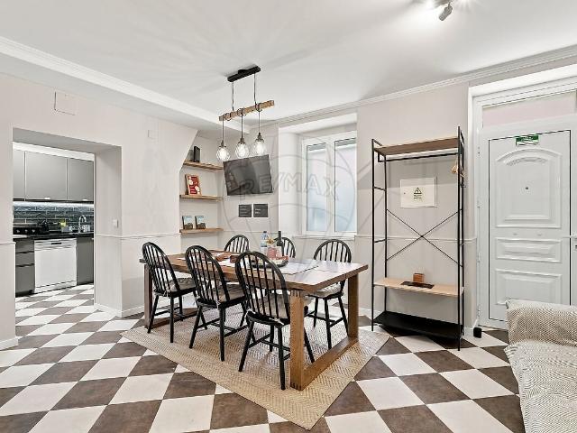 Apartamento T2 à venda em Sintra Santa Maria e São Miguel, São Martinho e São Pedro de Penaferrim, Sintra RE/MAX Portugal