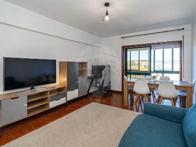 Apartamento T2 à venda em Tavarede, Figueira da Foz RE/MAX Portugal