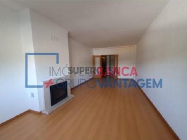 Apartamento T2 à venda em Valongo