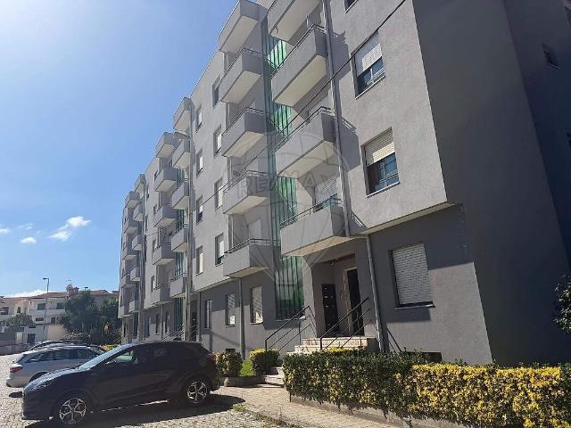 Apartamento T2 à venda em Vila Nova da Telha, Maia RE/MAX Portugal