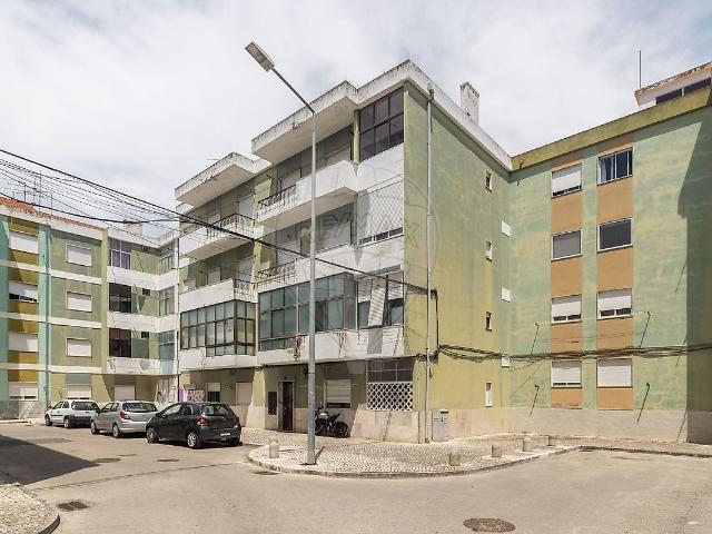 Apartamento T2 à venda junto ao Parque Zeca Afonso na Baixa da Banheira