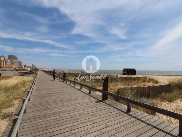 Apartamento T2 a 200m da Praia de Aver o Mar