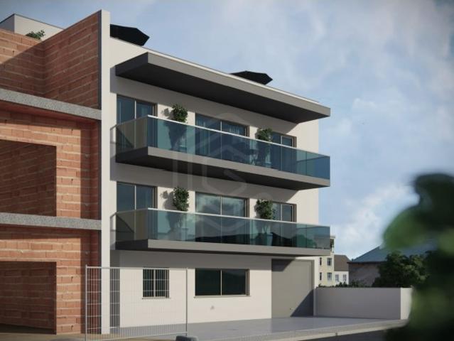 Apartamento T2 a 900 metros da Praia de Quarteira, Algarve