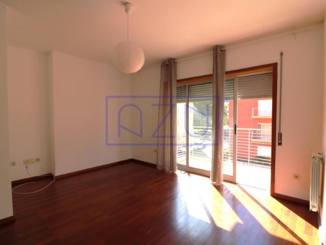 Apartamento T2 ao Hosp. São João