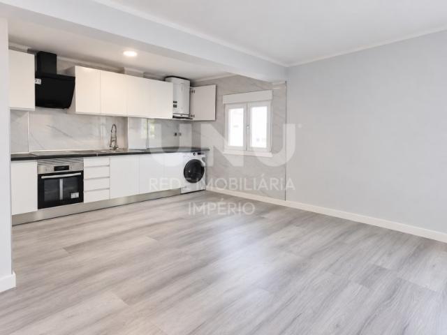 Apartamento T2 Almada / Laranjeiro Remodelado