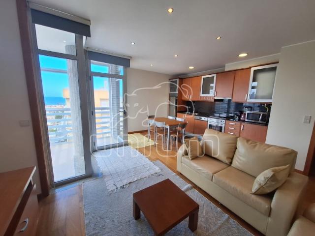 Apartamento T2 Amorosa Último andar com terraço, mobiliado e com vista mar
