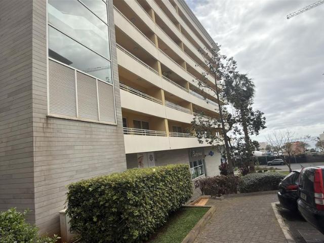Apartamento T2 Arrendamento em São Martinho,Funchal