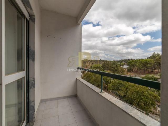 Apartamento T2 Arrendamento em Santarém Marvila, Santa Iria da Ribeira de Santarém, Santarém São Salvador e Santarém São Nicolau,Santarém