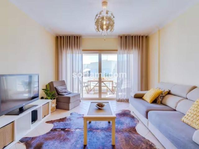Apartamento T2 Arrendamento em Quarteira,Loulé