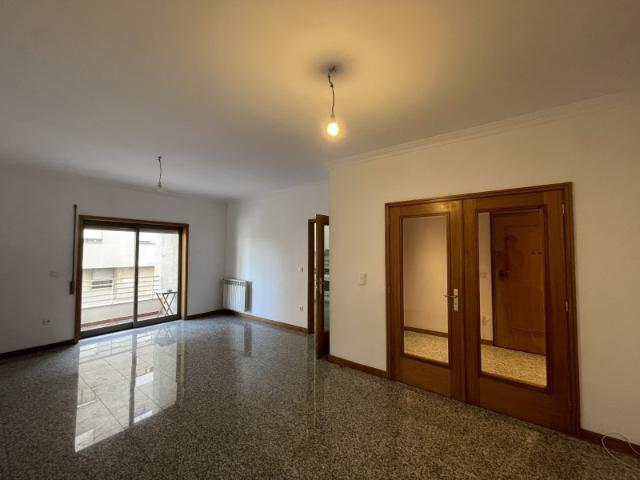 APARTAMENTO T2 | ARRENDAMENTO | MAIA MANINHOS | 1050 €