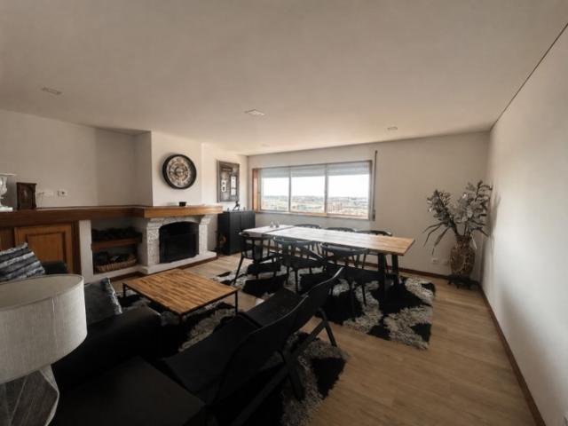 Apartamento T2 Aveiro, perto da Avenida, com vistas sobre a cidade