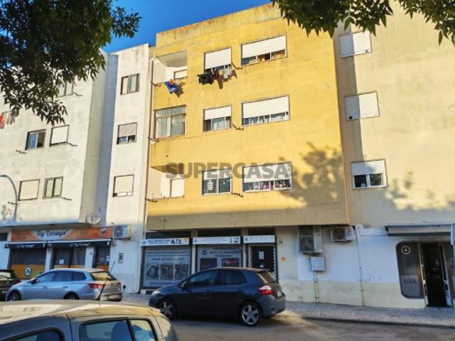 Apartamento T2 Baixa da Banheira