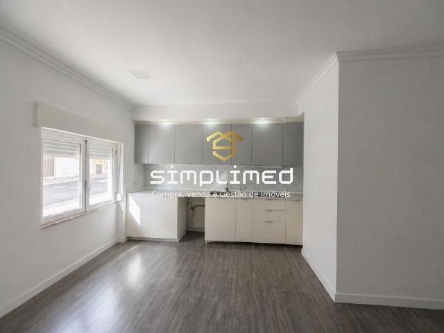 Apartamento T2 Baixa da Banheira FF FM