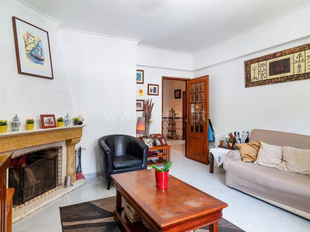Apartamento T2 Belas 65m² Queluz e Belas