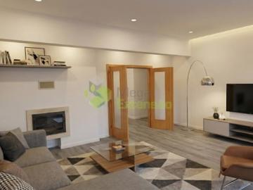 Apartamento T2, c/ arrecadação no Centro da Azambuja | Oportunidade!