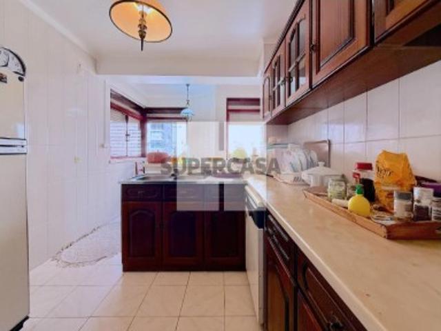 Apartamento T2 c/ Arrumo
