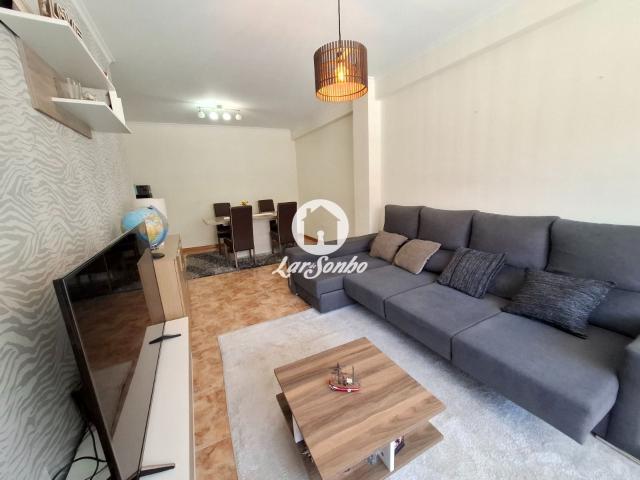 Apartamento T2 c/ garagem fechada e terraço a 200 metros da praia | Póvoa de Varzim