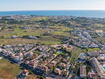 Apartamento T2 c/ Piscina e Garagem em Vale Parra, Albufeira 88m² Guia