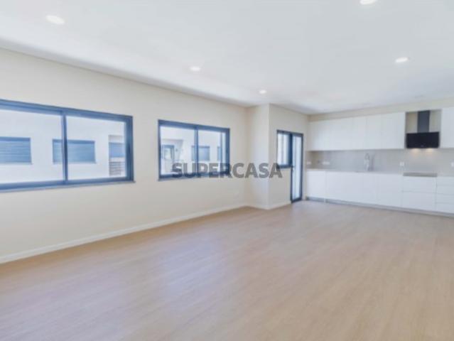 Apartamento T3 C/ Roof Top Privativo/ Moncarapacho/ Estacionamento