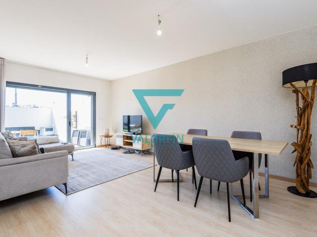 Apartamento T2 c/ Terraço de 95m2 + Garagem / Marinha Grande