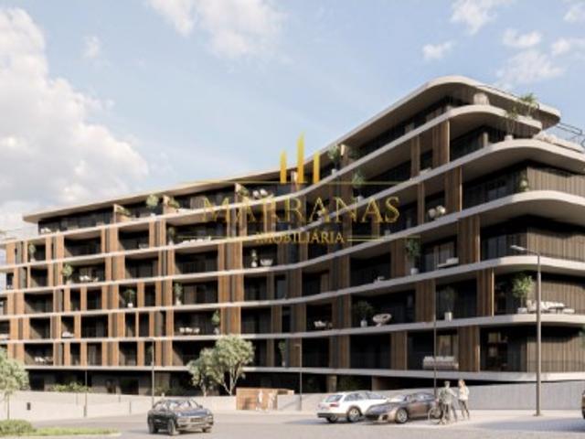 Apartamento T2 c/ varanda