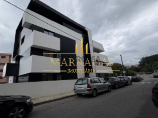 Apartamento T2 c/ varanda