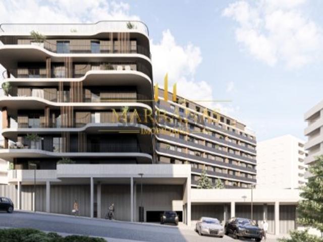 Apartamento T2 c/ varanda