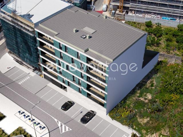 Apartamento T2 c/ Varanda | Centro