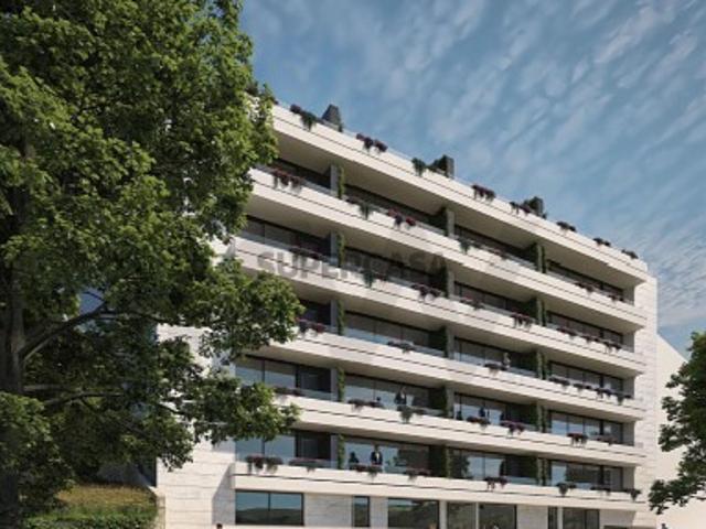 Apartamento T2, c/ varanda e garagem em Leça da Palmeira