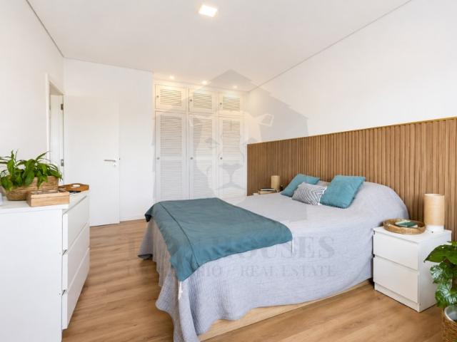 Apartamento T2 c/ vista Mar e Serra