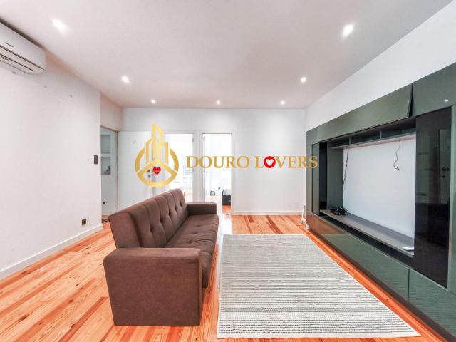 Apartamento T2 Campo 24 de Agosto