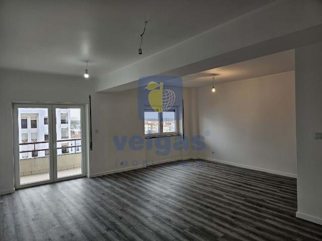 Apartamento T2 Caldas da Rainha Nossa Senhora do Pópulo, Caldas da Rainha, arrendamento CAL 217184