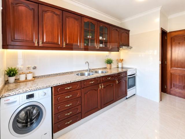 APARTAMENTO T2 CASAL DO COTÃO, CACÉM