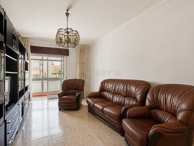 Apartamento T2 central no Algueirão Mem Martins