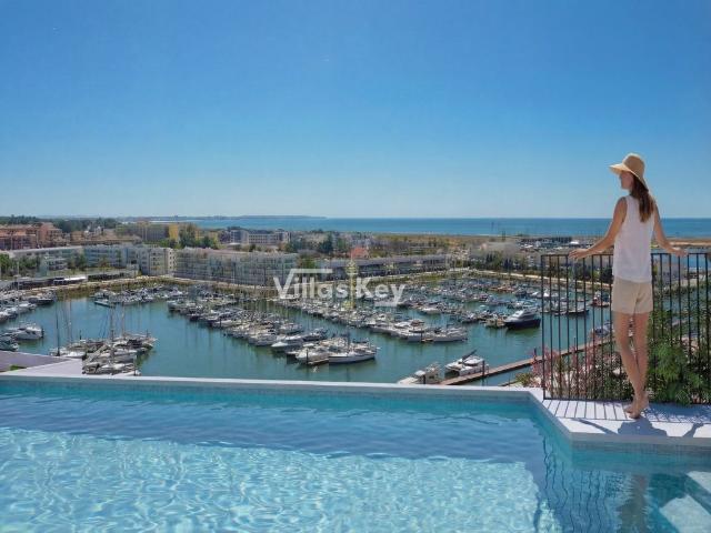 Apartamento T2 com 2 piscinas, Jacuzzi na cobertura e magníf. 89m² São Gonçalo de Lagos