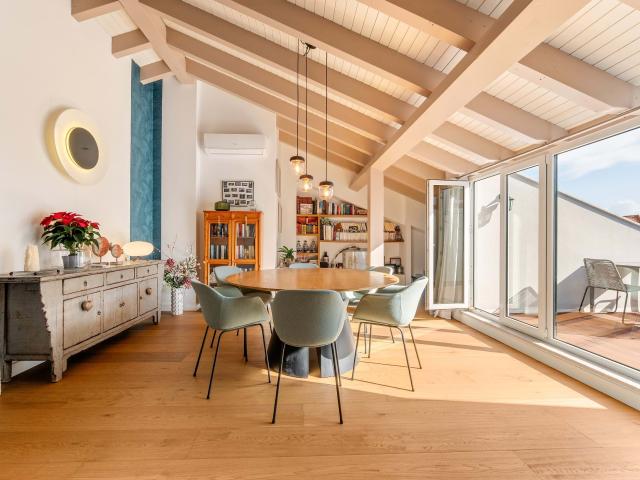 Apartamento T2 com 4 terraços e garagem nas Avenidas Novas, Lisboa