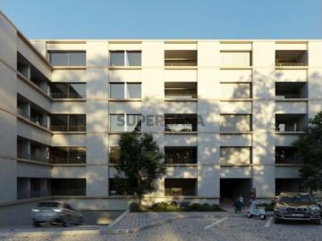 Apartamento T2 com 82m2
