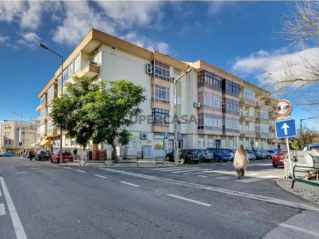 Apartamento T2 com 87 m² em excelente estado São João da Talha