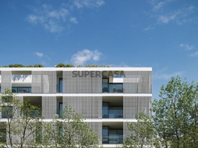 Apartamento T2 com área exterior e estacionamento em Vilamoura