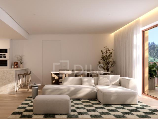 Apartamento T2 com área exterior, junto ao Rio Douro