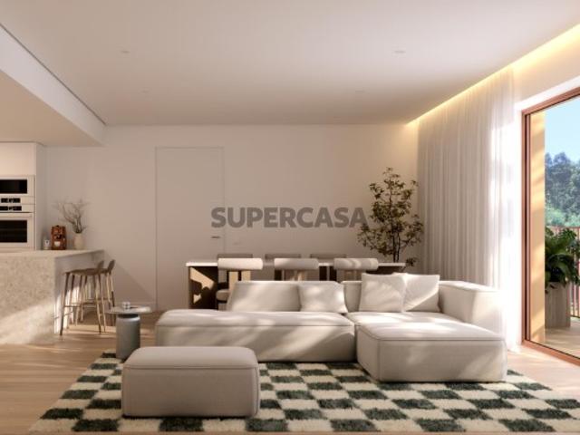 Apartamento T2 com área exterior, junto ao Rio Douro