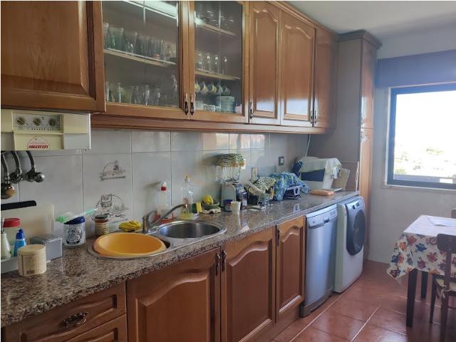 Apartamento T2 com arrecadação em São Marcos