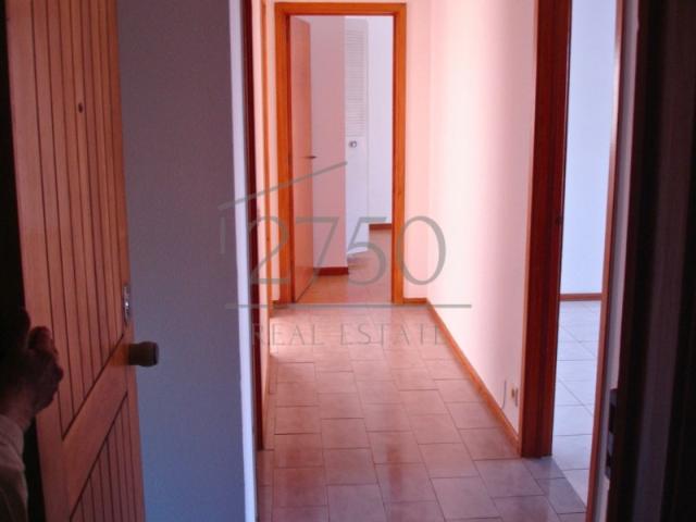 Apartamento T2 na Tapada da Mercês em Sintra