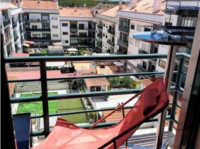 Apartamento T2 com Garagem Box, Arrecadação e Vista Desafogada