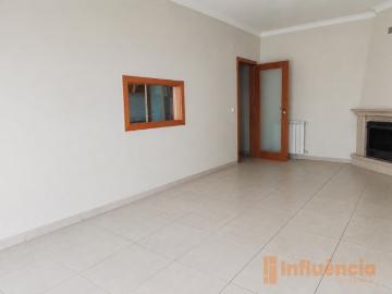 Apartamento T2 com garagem BOX | Tortosendo