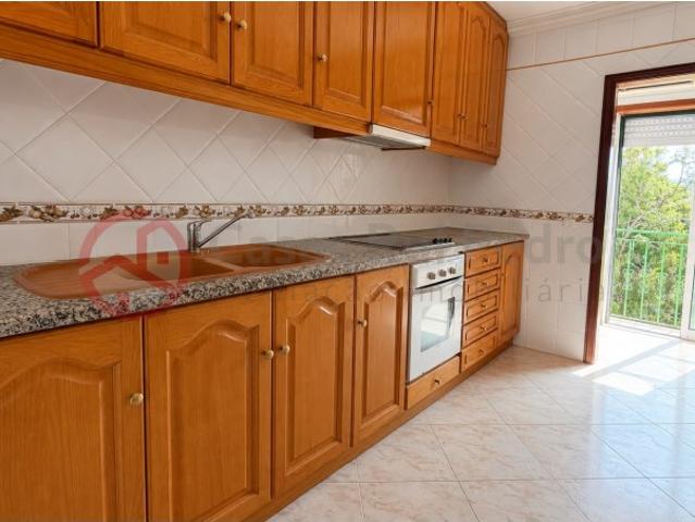 Apartamento T2 com Garagem e Arrecadação em Aljezur, Tranquilidade e Natureza