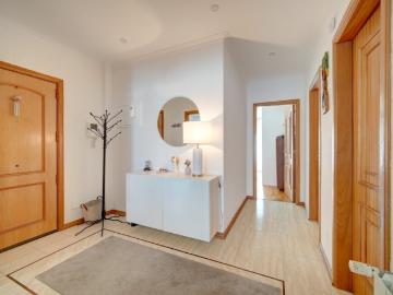 Apartamento T2 com Garagem e Arrecadação Espaço, Conforto e Exclusividade